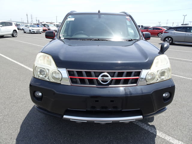 NISSAN X-Trail thumbnail 8