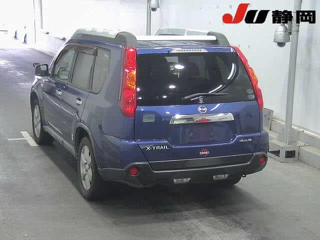 NISSAN X-Trail thumbnail 2