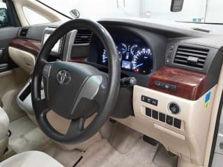 2010 TOYOTA Alphard