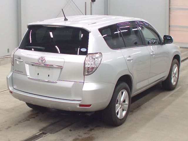 TOYOTA Vanguard thumbnail 2