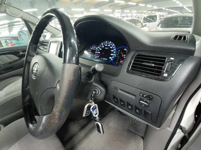 TOYOTA Alphard thumbnail 3