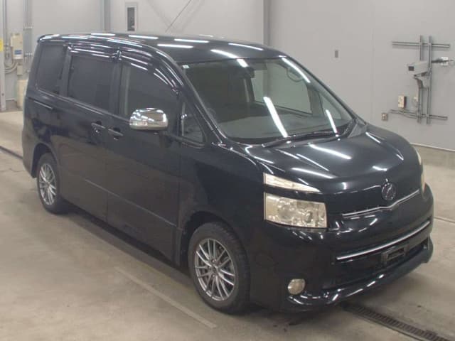 TOYOTA Voxy thumbnail 7