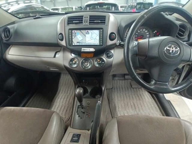 TOYOTA Vanguard thumbnail 4