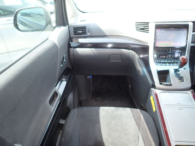 TOYOTA Vellfire thumbnail 34