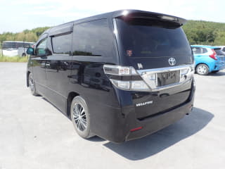 2010 TOYOTA Vellfire