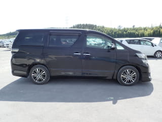 2010 TOYOTA Vellfire