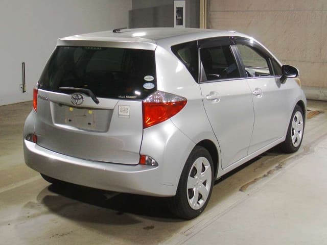 TOYOTA Ractis thumbnail 2