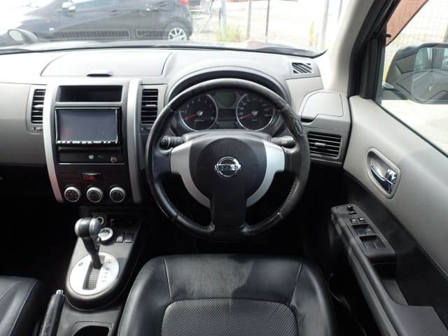 NISSAN X-Trail thumbnail 32