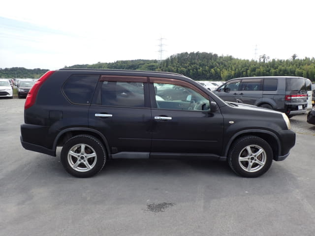 NISSAN X-Trail thumbnail 6