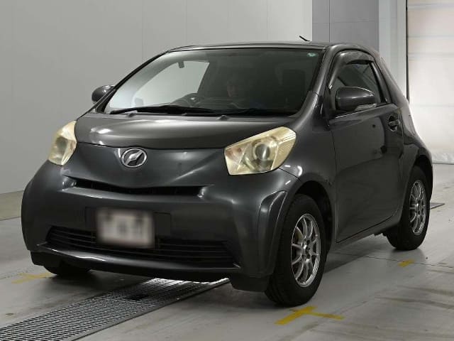 TOYOTA IQ