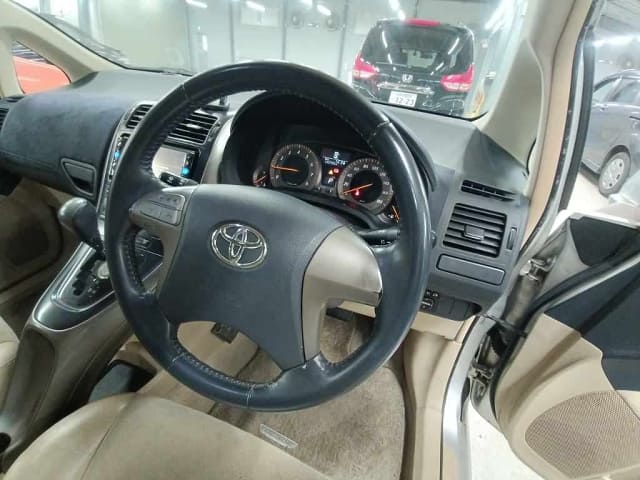 TOYOTA Blade thumbnail 3