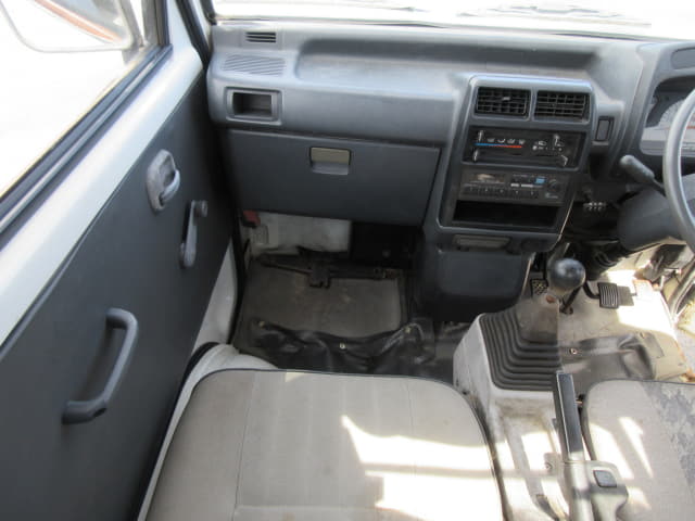 MITSUBISHI Minicab Truck thumbnail 29