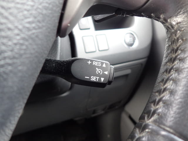 TOYOTA Voxy thumbnail 45