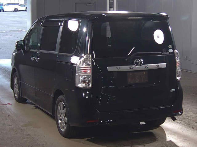 TOYOTA Voxy thumbnail 61