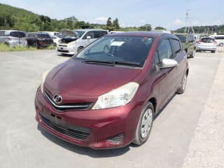 2011 TOYOTA Vitz