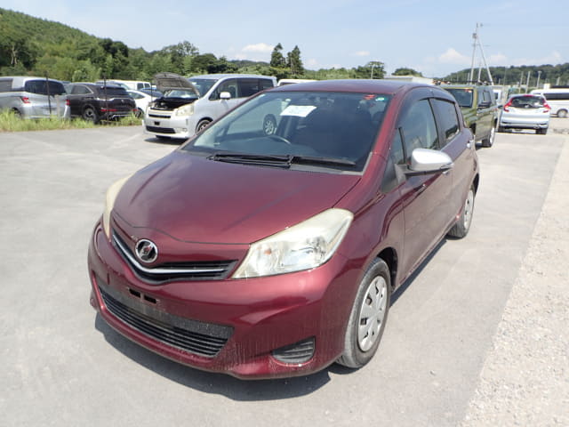 TOYOTA Vitz