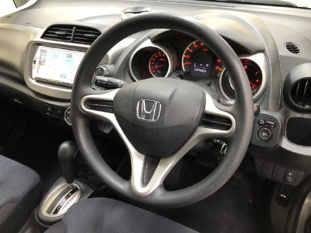 HONDA Fit thumbnail 3