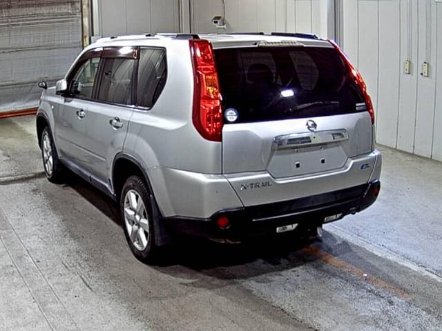 NISSAN X-Trail thumbnail 5