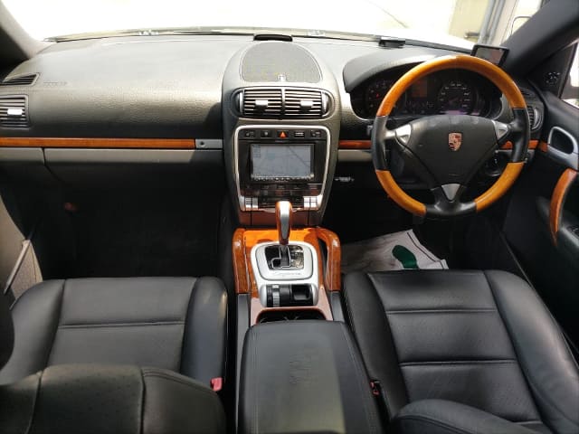 Porsche Cayenne thumbnail 55