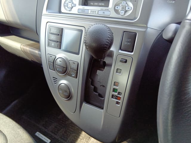 TOYOTA Ractis thumbnail 36