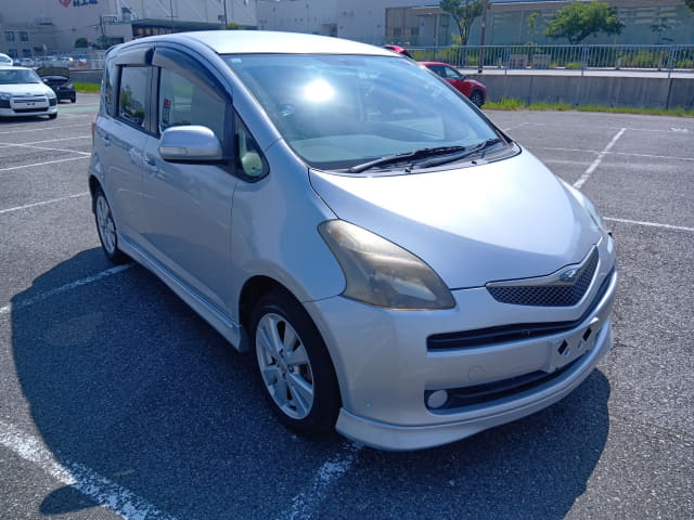 TOYOTA Ractis thumbnail 7