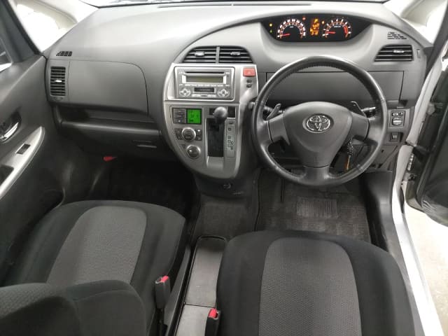 TOYOTA Ractis thumbnail 48
