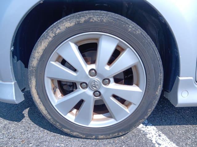 TOYOTA Ractis thumbnail 9