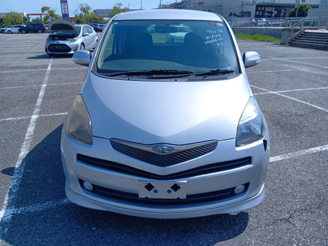 TOYOTA Ractis thumbnail 8