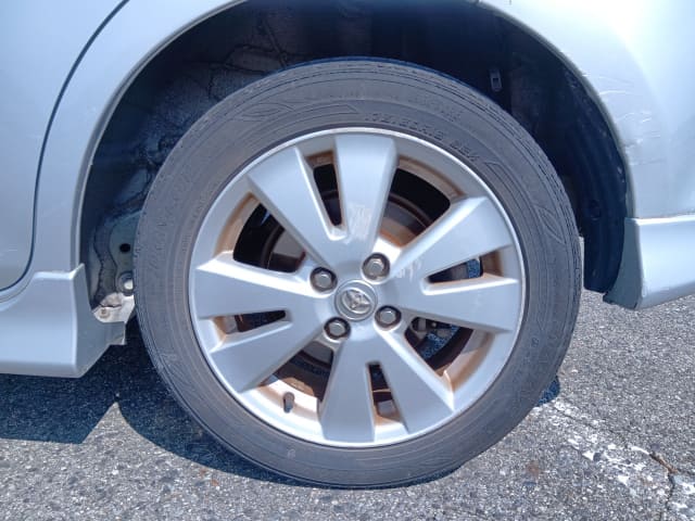 TOYOTA Ractis thumbnail 10