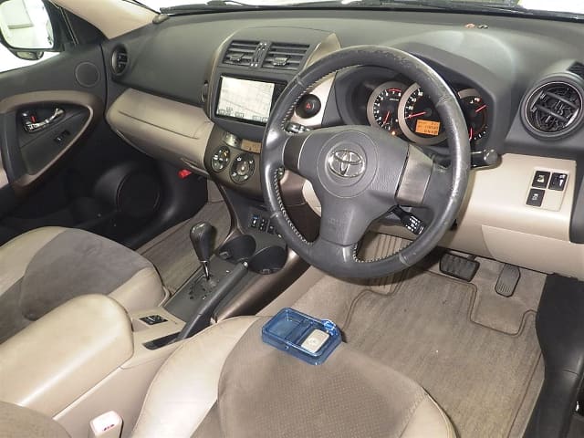 TOYOTA Vanguard thumbnail 4