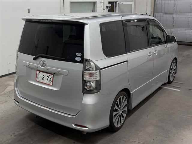 TOYOTA Voxy thumbnail 54