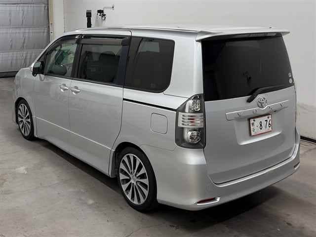 TOYOTA Voxy thumbnail 60