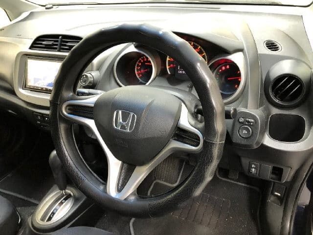 HONDA Fit thumbnail 3