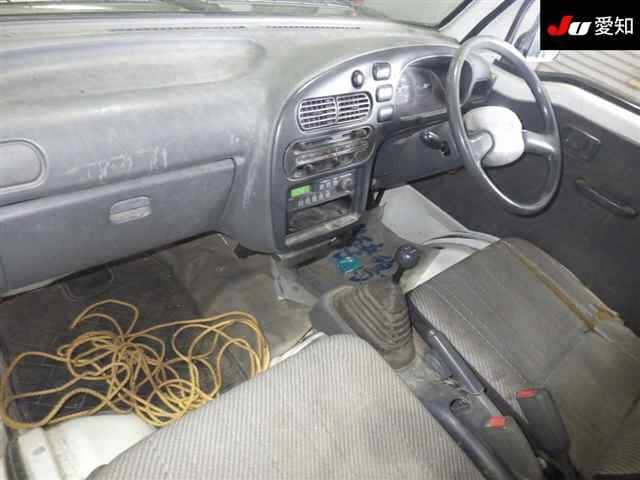DAIHATSU Hijet Truck thumbnail 3