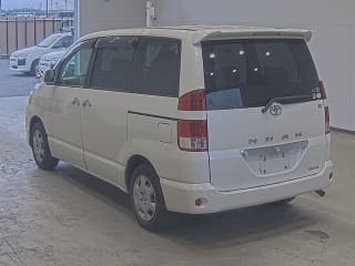 2007 TOYOTA Noah