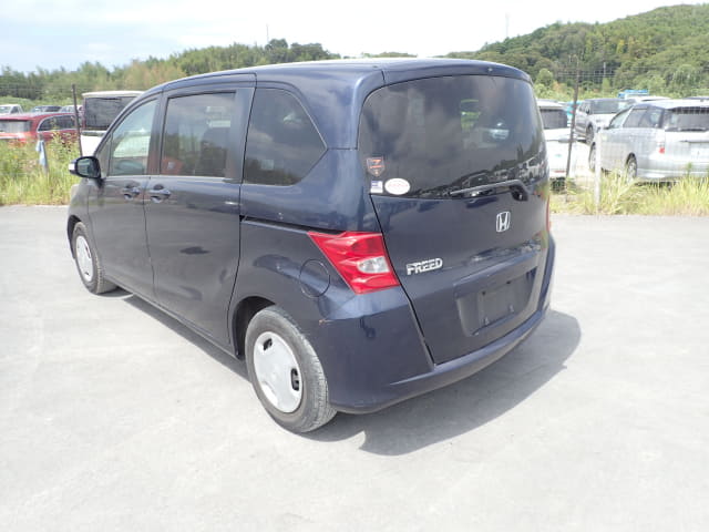 HONDA Freed thumbnail 3