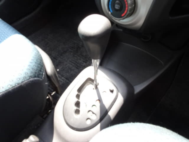 TOYOTA Vitz thumbnail 37
