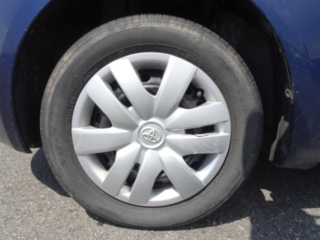 TOYOTA Vitz thumbnail 9