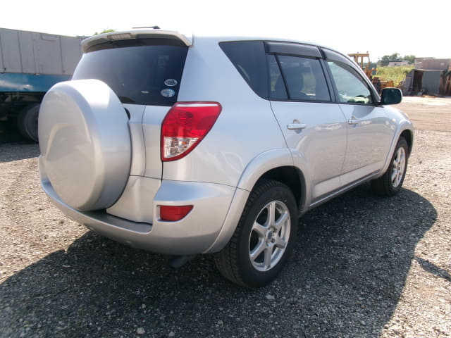 TOYOTA RAV4 thumbnail 5
