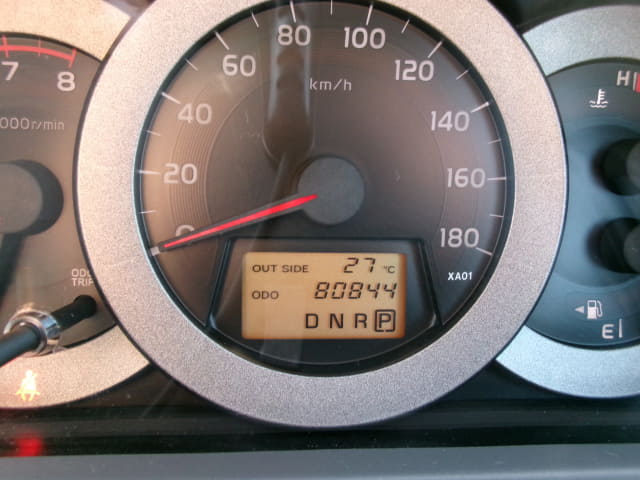 TOYOTA RAV4 thumbnail 35