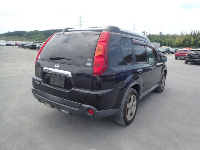 NISSAN X-Trail thumbnail 5
