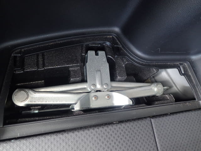 NISSAN X-Trail thumbnail 30