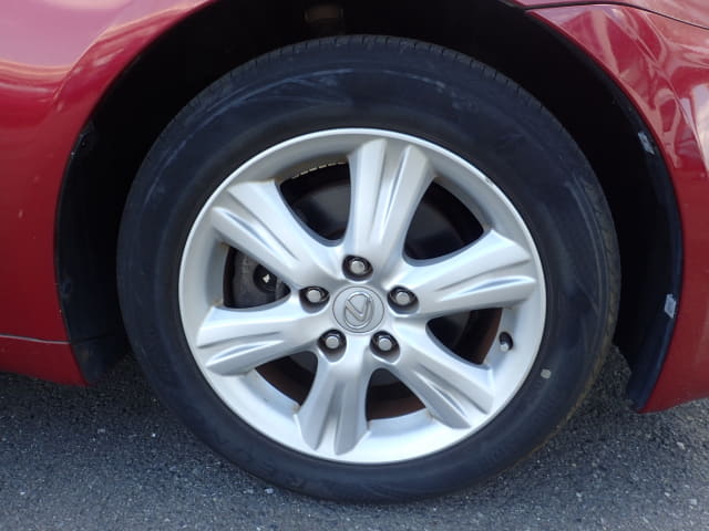LEXUS IS thumbnail 12