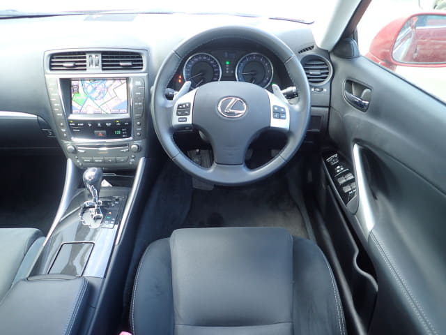 LEXUS IS thumbnail 31