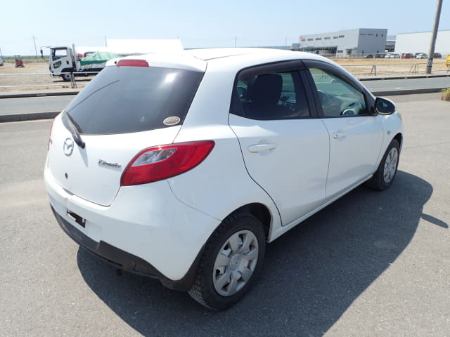 MAZDA Demio thumbnail 5