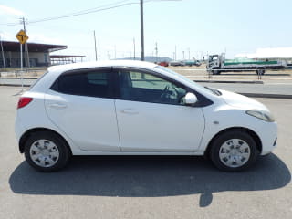 2010 MAZDA Demio