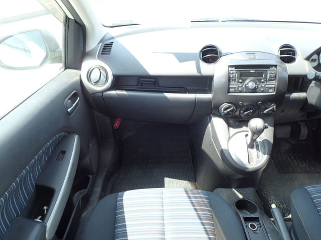 MAZDA Demio thumbnail 33