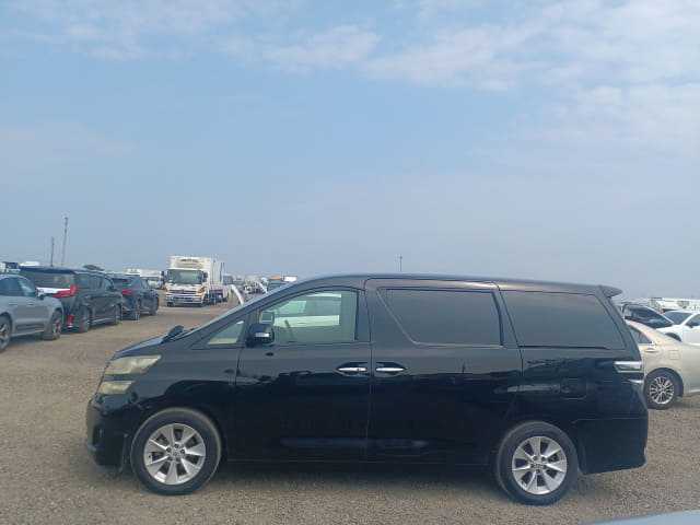 TOYOTA Vellfire thumbnail 2