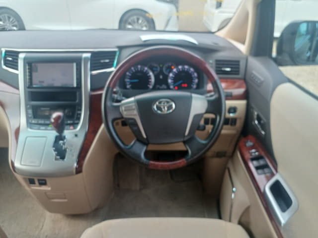 TOYOTA Vellfire thumbnail 31