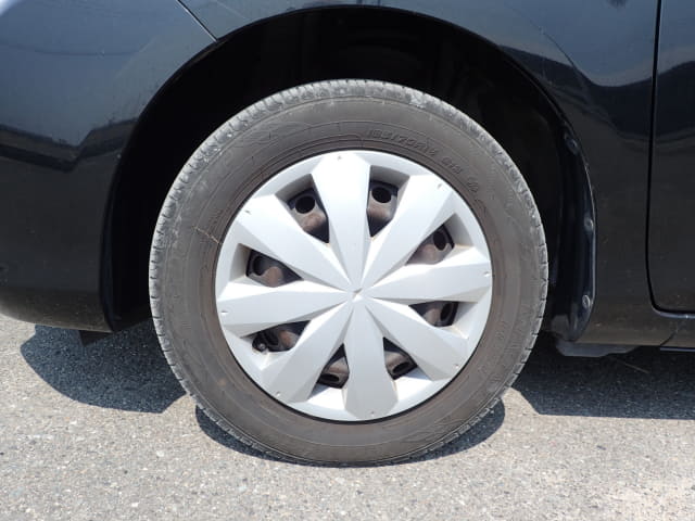 TOYOTA Vitz thumbnail 9
